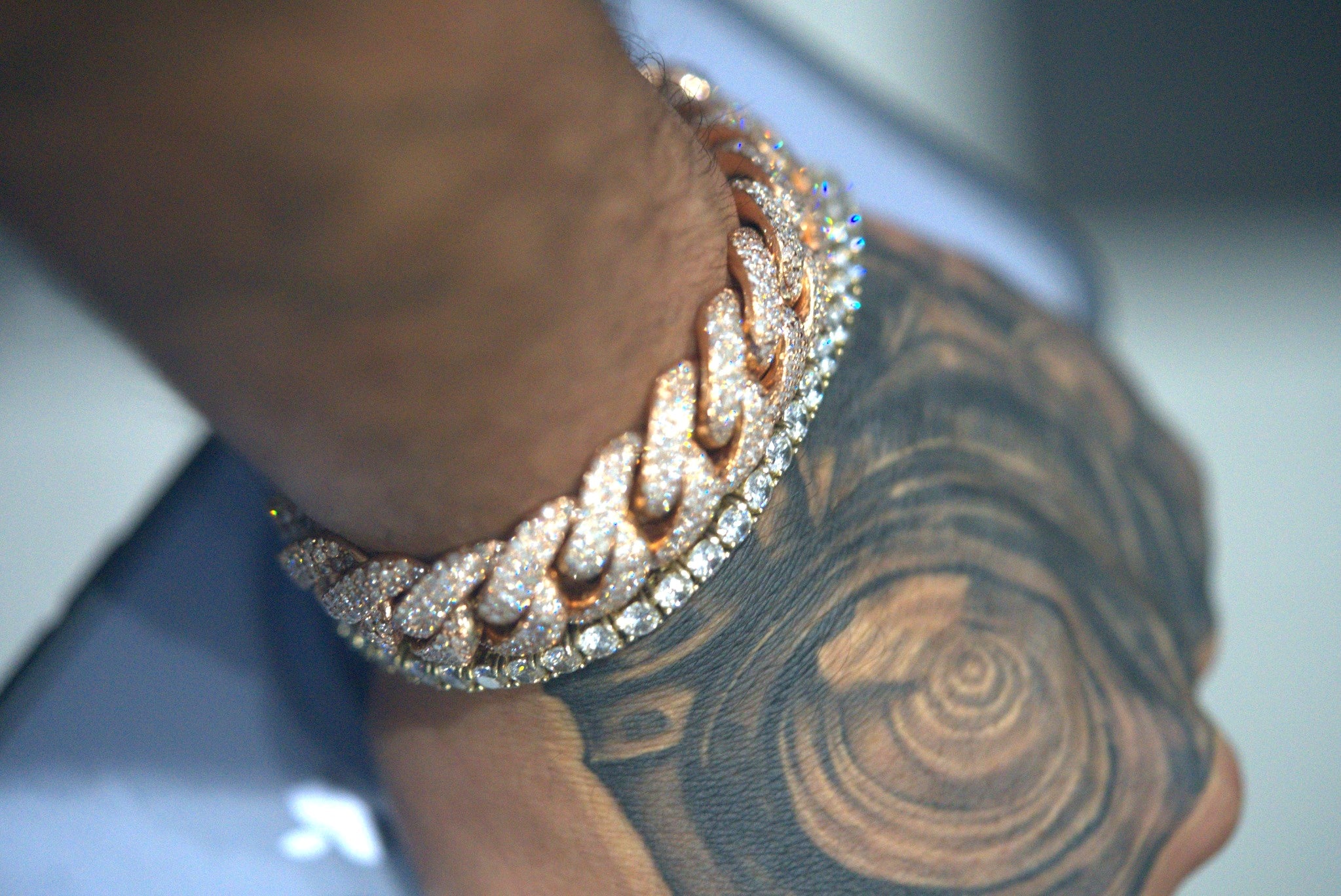 Iced Cuban Link Bracelet – Gold Diamond Finish